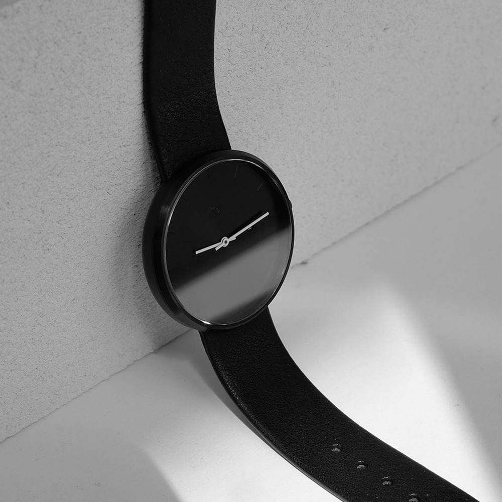 Simple Black Watch